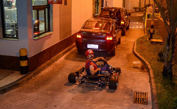 Mário Kart no Drive Thru em Ponta Grossa