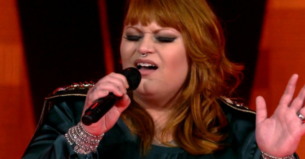 Isabela Huk no The Voice Brasil