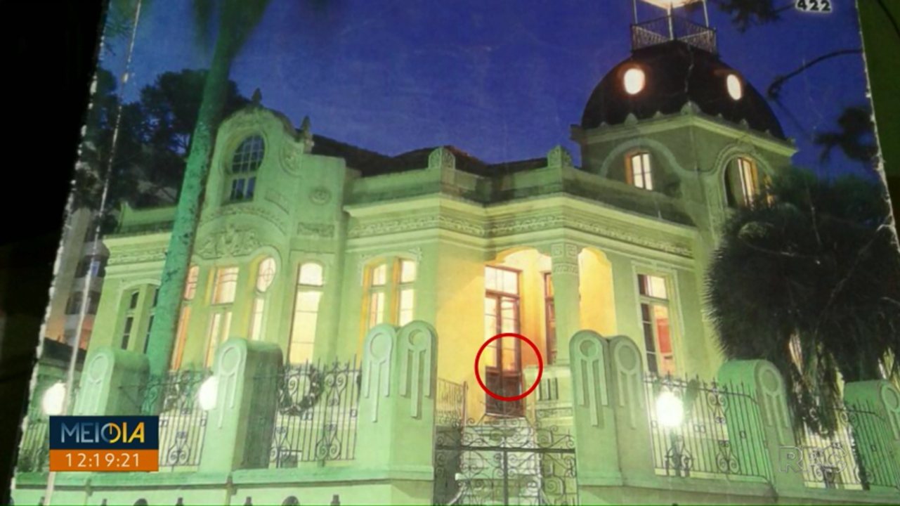 Moradores vêem fantasma em foto de capa de lista telefônica em Ponta Grossa | Fonte: Globo/RPC