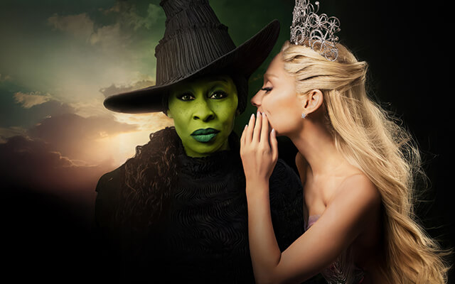 Cynthia Erivo e Ariana Grande em Wicked. Divulgação: Universal Pictures.