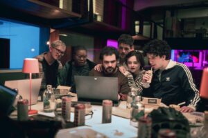 Como Vender Drogas Online (Rápido) - Divulgação - Netflix.